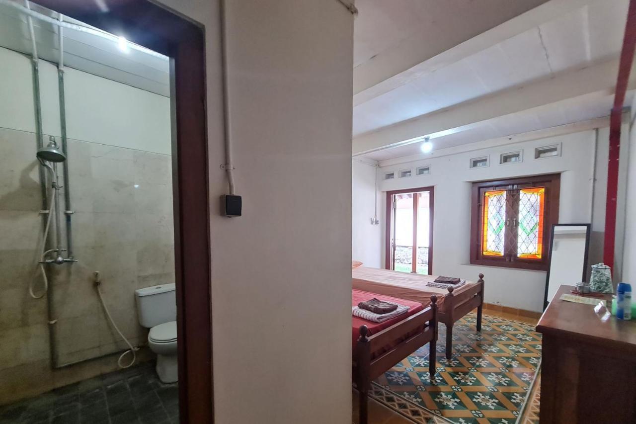 Omah Pitoe Yogya Homestay Yogyakarta Exterior photo