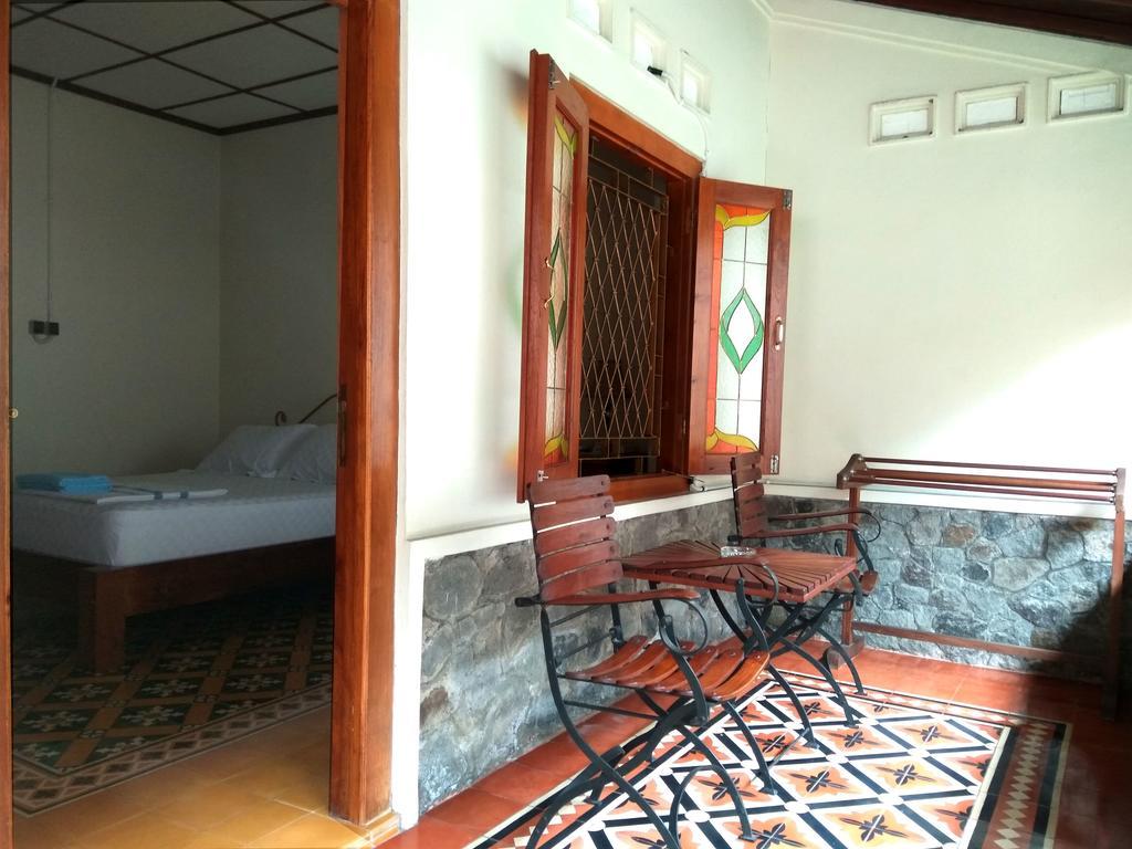 Omah Pitoe Yogya Homestay Yogyakarta Exterior photo